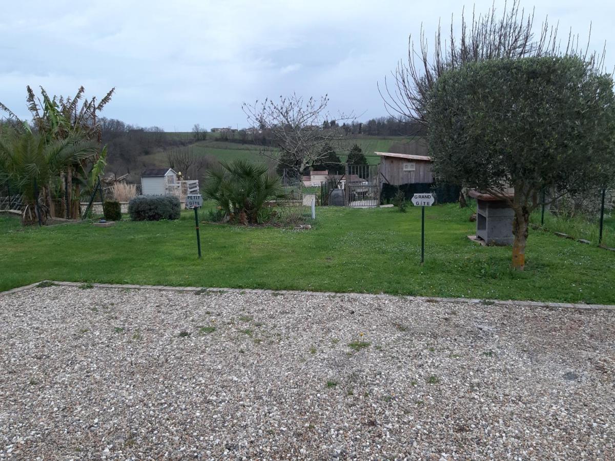 Gite Les Deux Meules Sainte-Colombe  Экстерьер фото